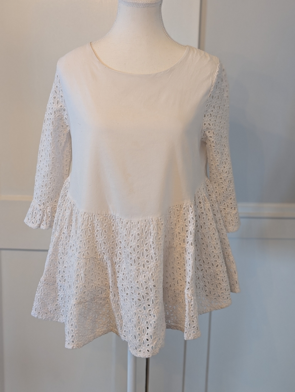 Women’s White Eyelet Peplum Top, Size M